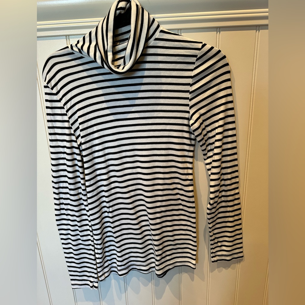 7 For All Mankind Ladies Women’s Size Medium Black & White Stripe Turtle
